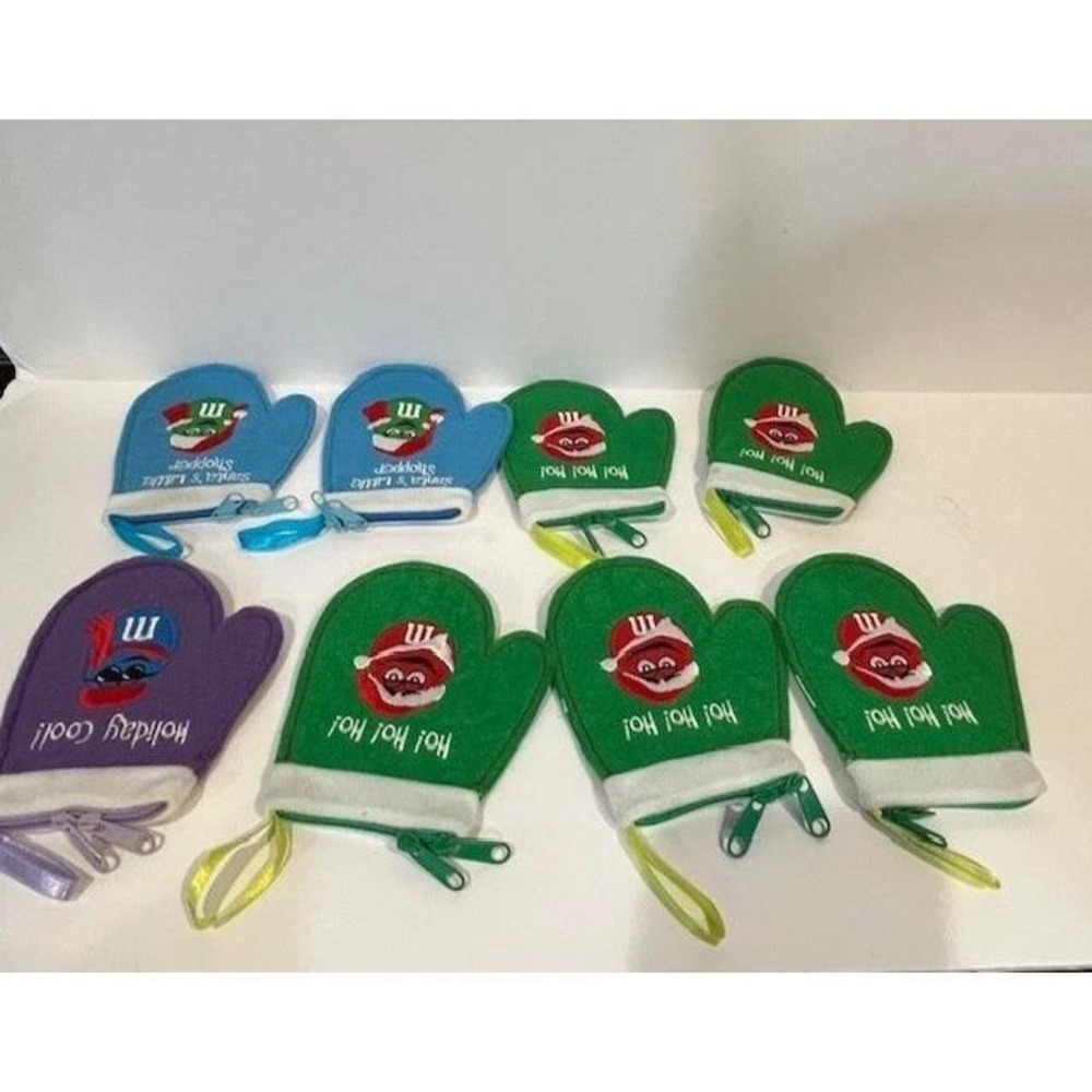 VTG M&M Christmas Mittens Ornaments Galerie Zippered Collectible RARE set of 8